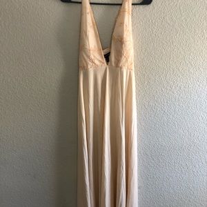 Long Deep V Peach Prom Dress //Lace embroidery